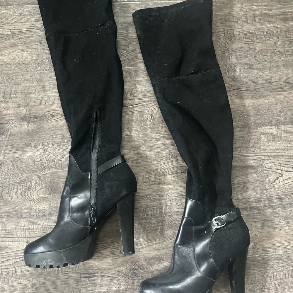 GUESS Black Knee-High Women's Boots